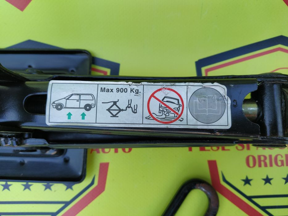 Cric auto punct sprijin original Alfa Romeo 147