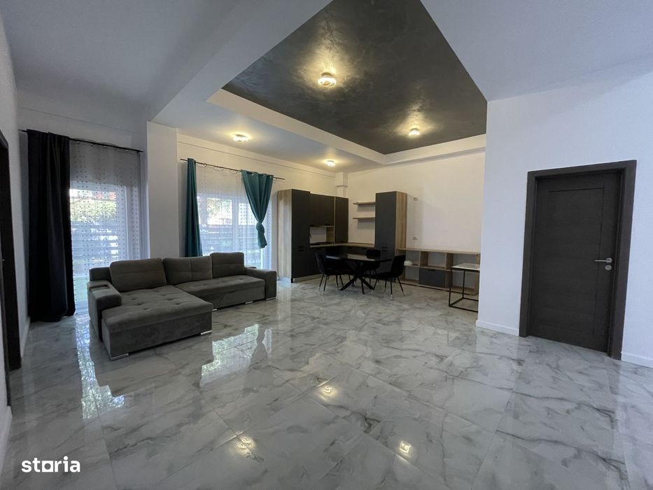 Apartament de vanzare 3 camere de 72mp zona Dambul Rotund — fotografia 1