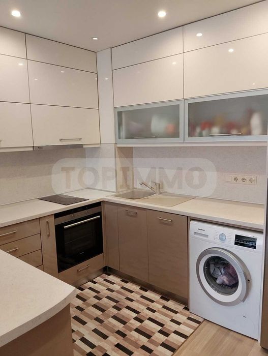 Продава се Двустаен апартамент в Варна, Възраждане 1 - 90 кв.м за 2267 €/кв.м - Снимка #3