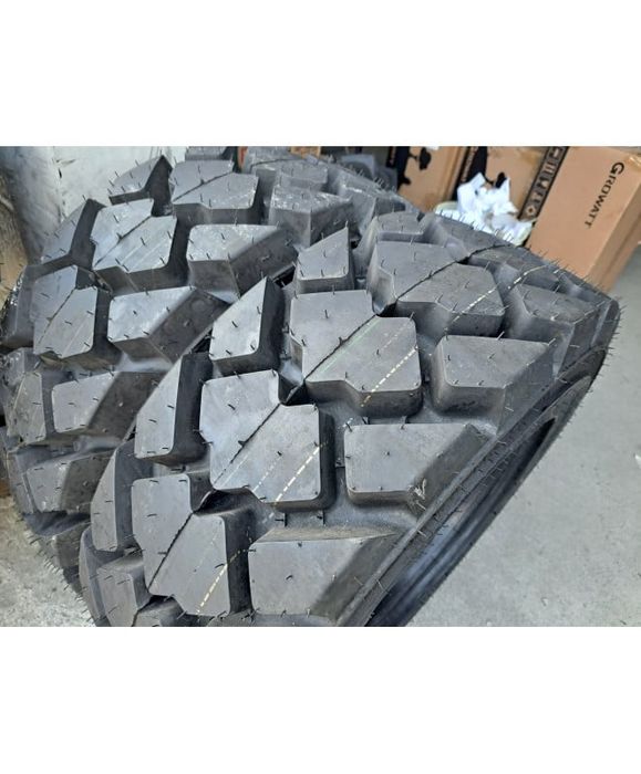 ANVELOPA 10-16.5 BKT GIANT TRAX 12PR TL
