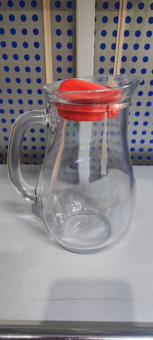 Графин стеклянный с крышкой