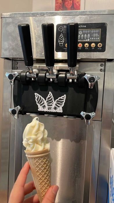 НОВА Машина за италиански сладолед 3 вкуса 18л/ч 1200W  1г гаранция