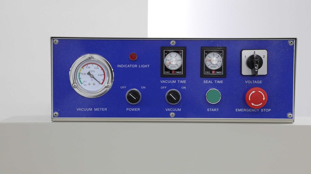 Вакуумный упаковщик DZ-800W