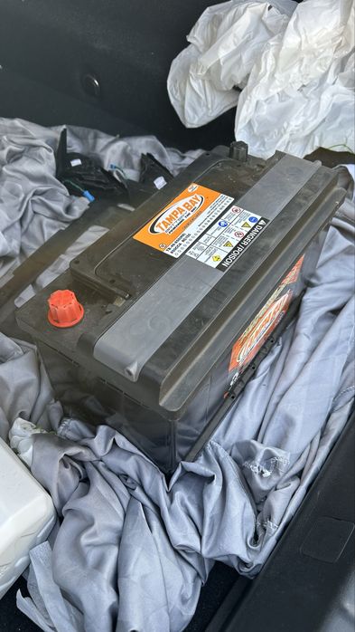 Продам Аккумулятор (100)