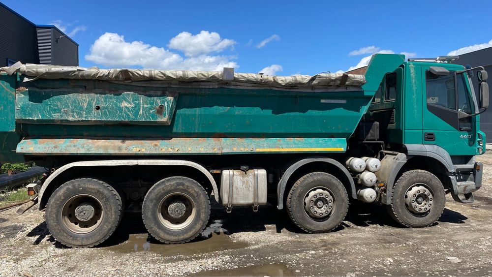 Vand bascula iveco Trakker