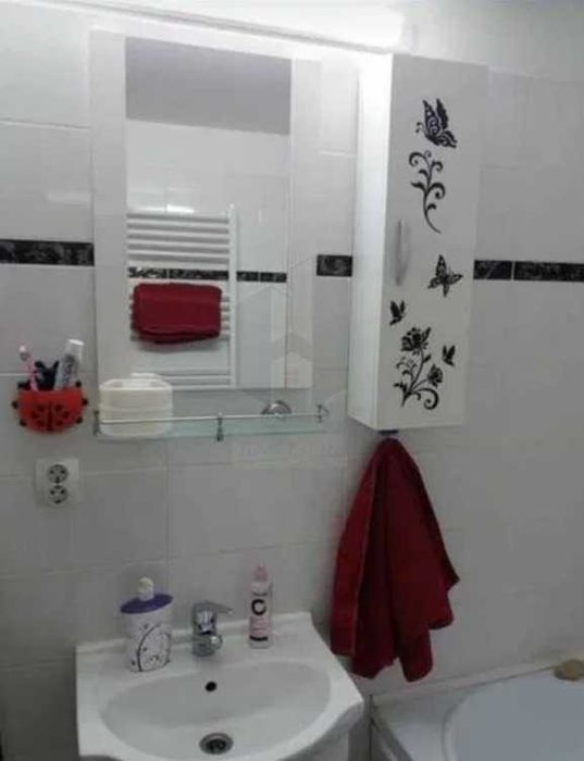 Дава се под наем Едностаен апартамент в Бургас, Ветрен - 40 кв.м за 153 € - Снимка #2