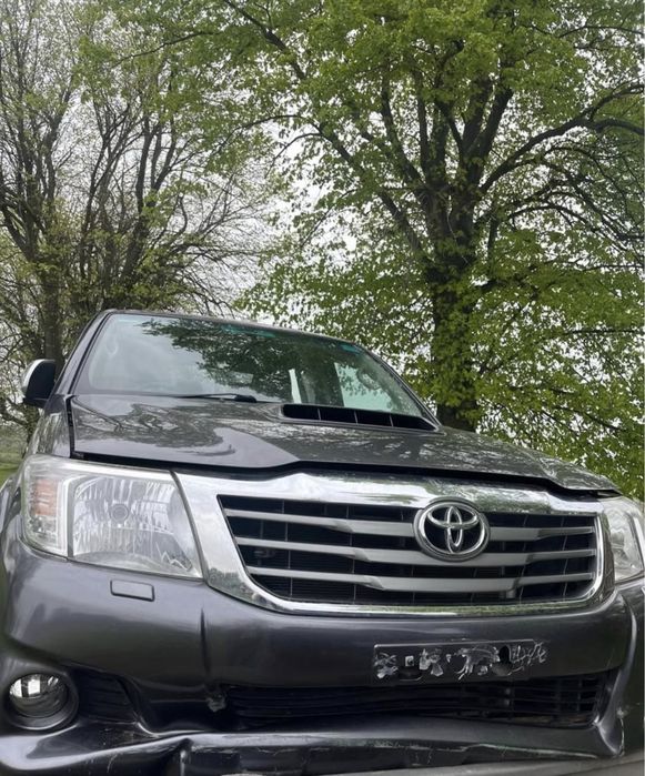 Dezmembrez Toyota Hilux 3.0 Invincinle Manuala 2012-2015