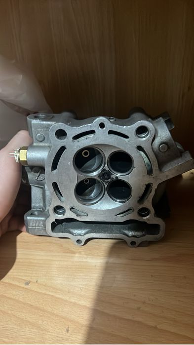 Chiuloasa kawasaki kx250f piese deembrez