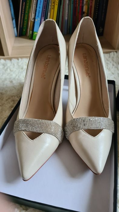 Pantofi bej din piele 37 Lanzony & b ivory strasuri cristale