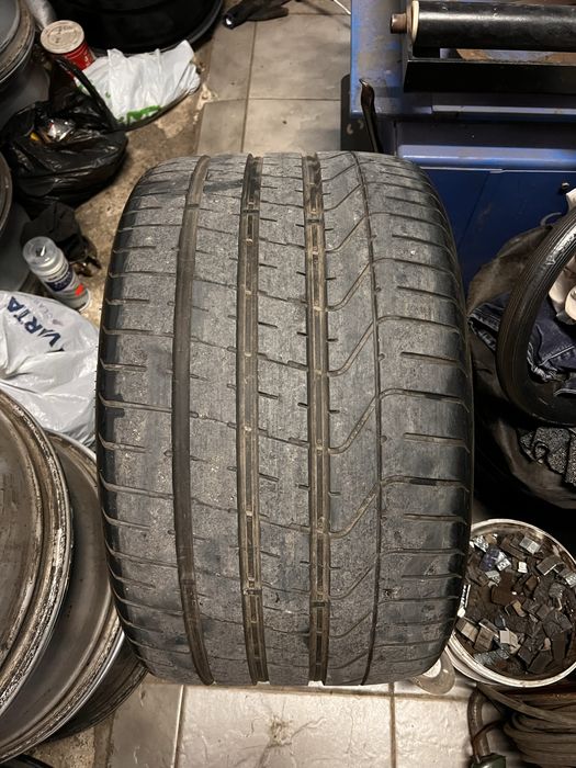 295/30/19 Pirelli P-Zero