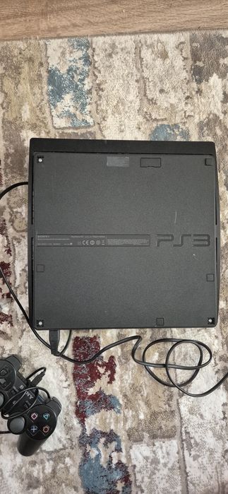 Consolă PlayStation 3 Slim + Controller DualShock 3 original + Joc Minecraft PS3 Edition