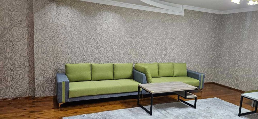 аренда 3х комнатной кв за Буз Базаром метро Горького