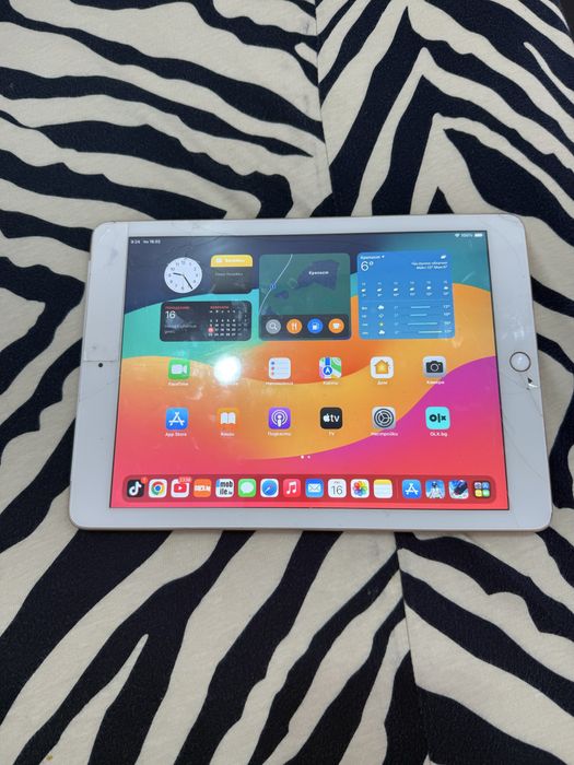 Продавам ipad 6 32 gb