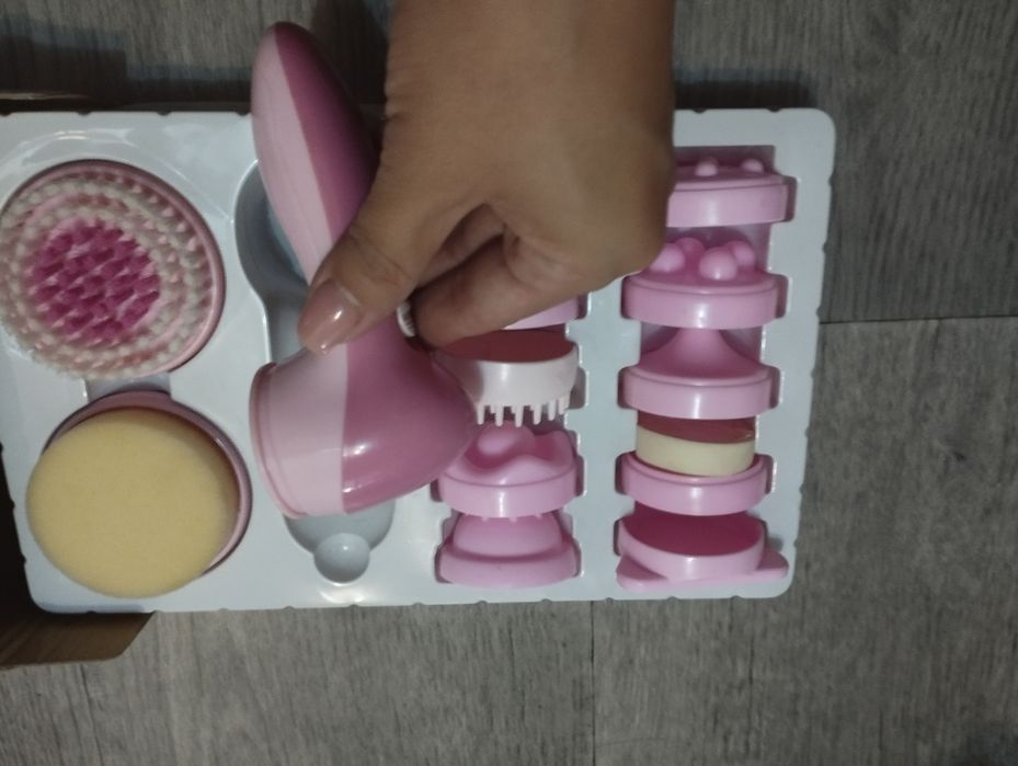 Продам массажёр для лица