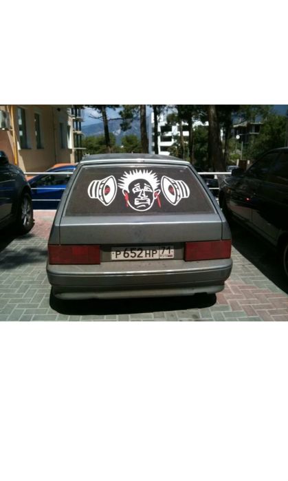 Наклейки на авто