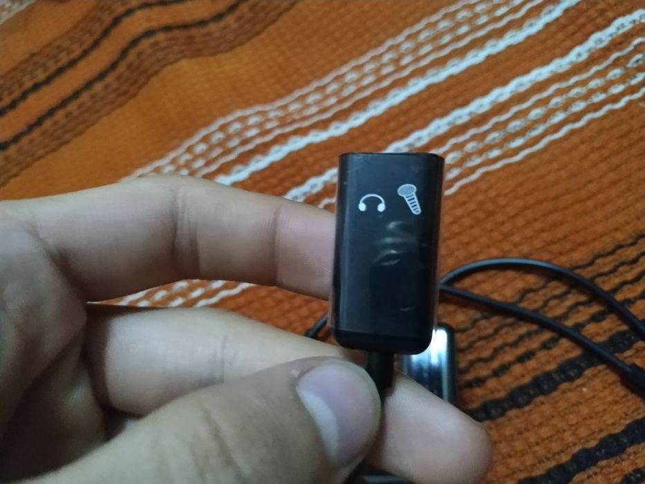 Продам переходники.Для микрофона и наушников.3.5джека