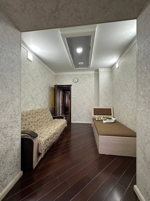 Сдается в аренду квартира (госпитальный рынок) 3/4/4 ,100кв,м