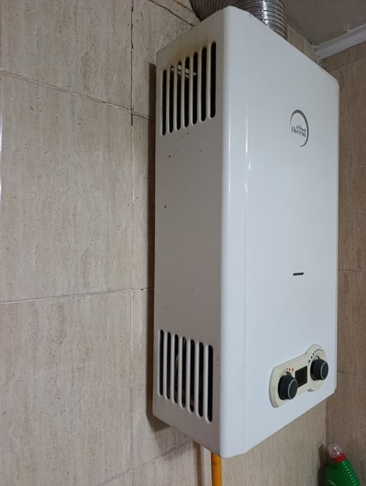 Продам газовую колонку