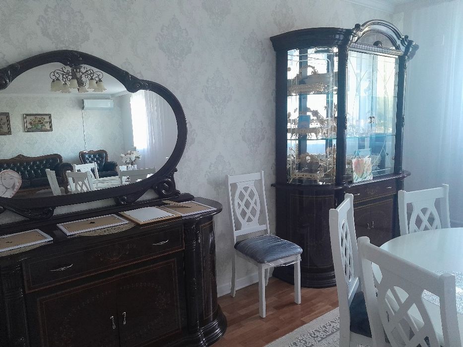 Серванты с комодом