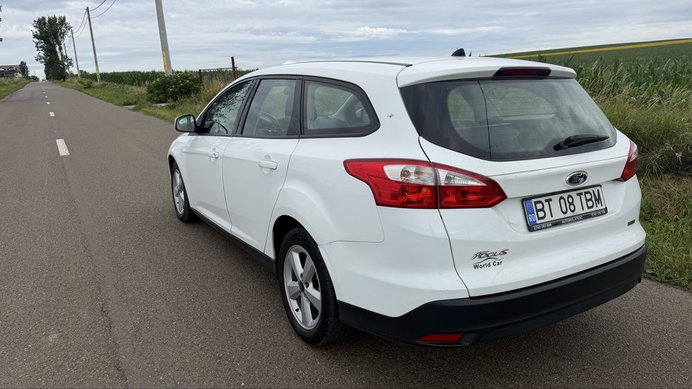 FORD Focus 2013 — imagine 3