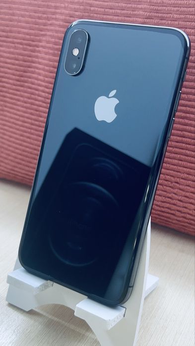 iPhone Xs, 64GB, Space Gray