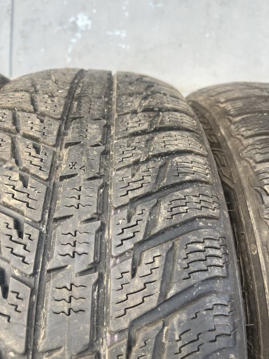 4 бр. зимни гуми 225/55/19 Nokian SUV DOT 1818 6-7 mm