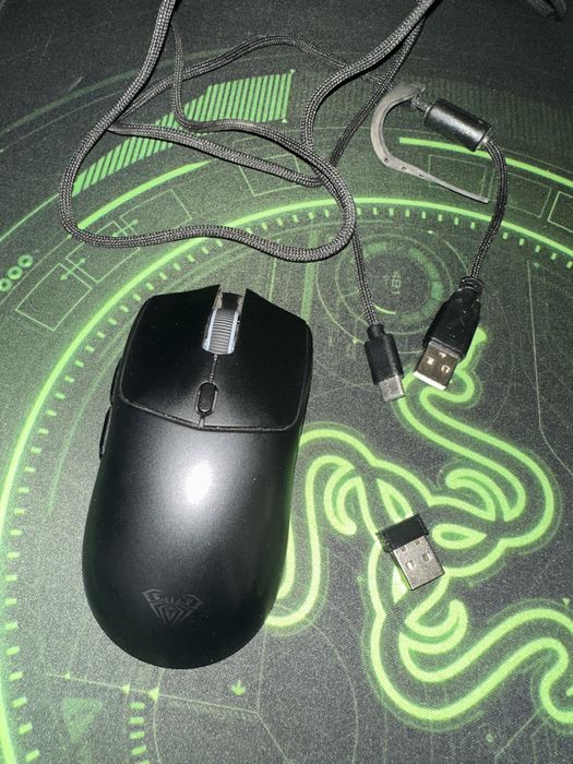 Mishka Aula SC580X black