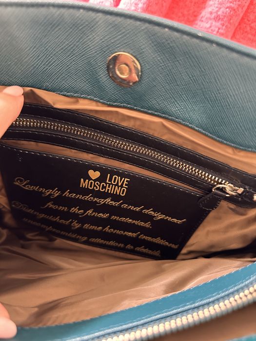 Оригинални Чанти Moschino