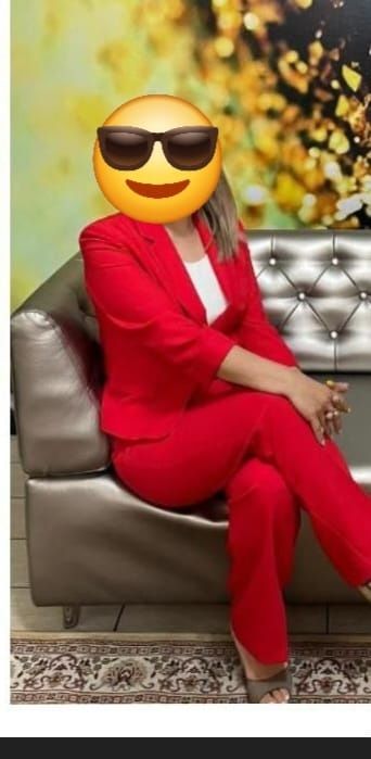 Женский платье и костюм