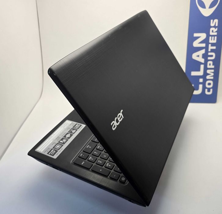 Acer Aspire E15 E5-576   i7 7500U/8GB/250SSD/FHD