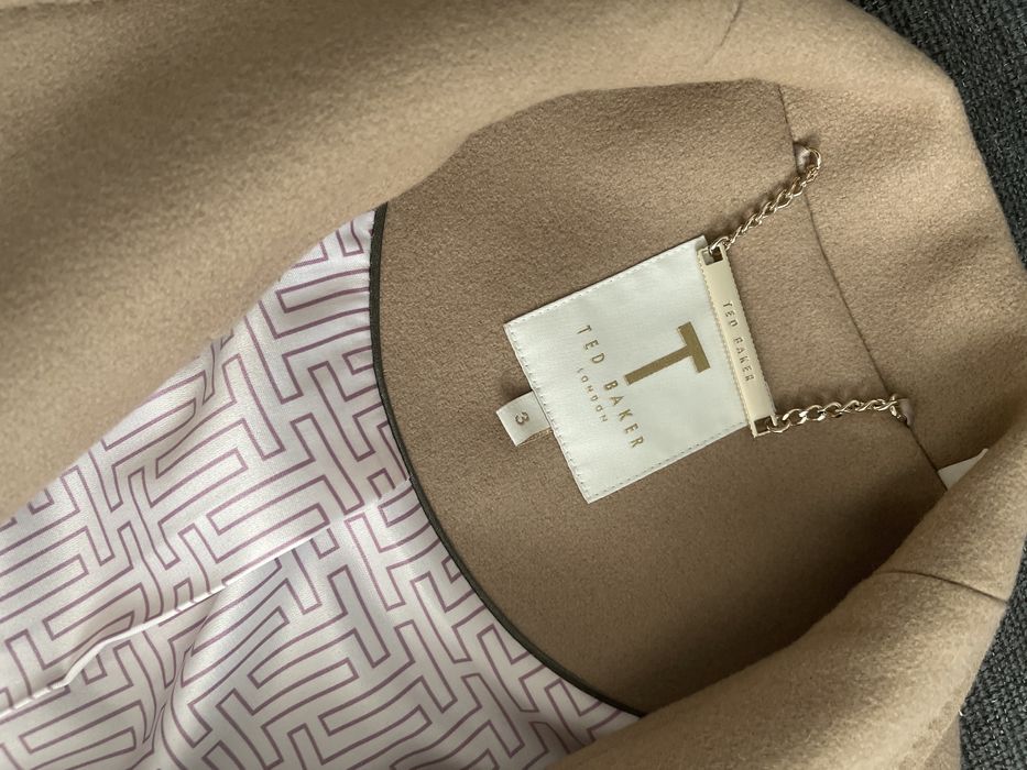 Palton Ted Baker Nou