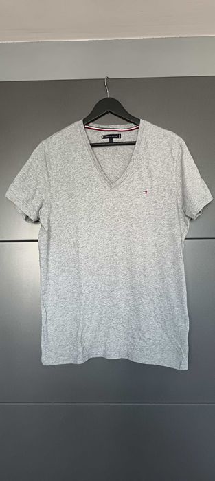 Мъжки тениски Karl kani, Tommy Hilfiger, Ecko unltd размер L и М