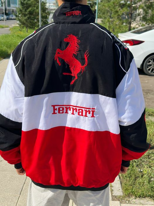 Продаю Ferrari jacket