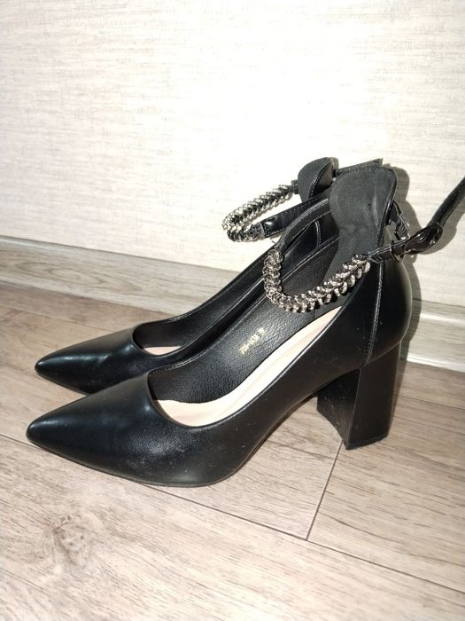 Туфли 38 размер.   .