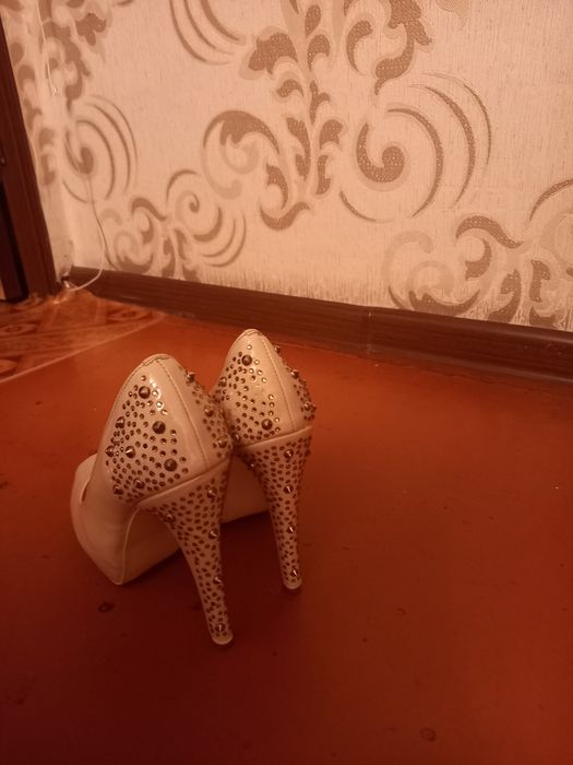 Женское туфли каблук