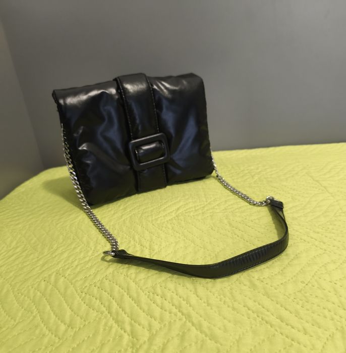 Дамски чанти с дълги дръжки