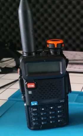 Vand Baofeng UV-5R Tri-Power