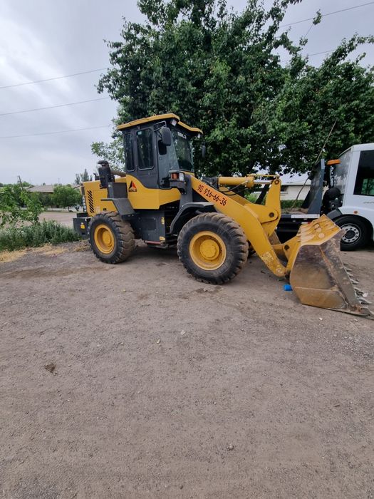 Услуга фронтального погрузчика 1.8 м3