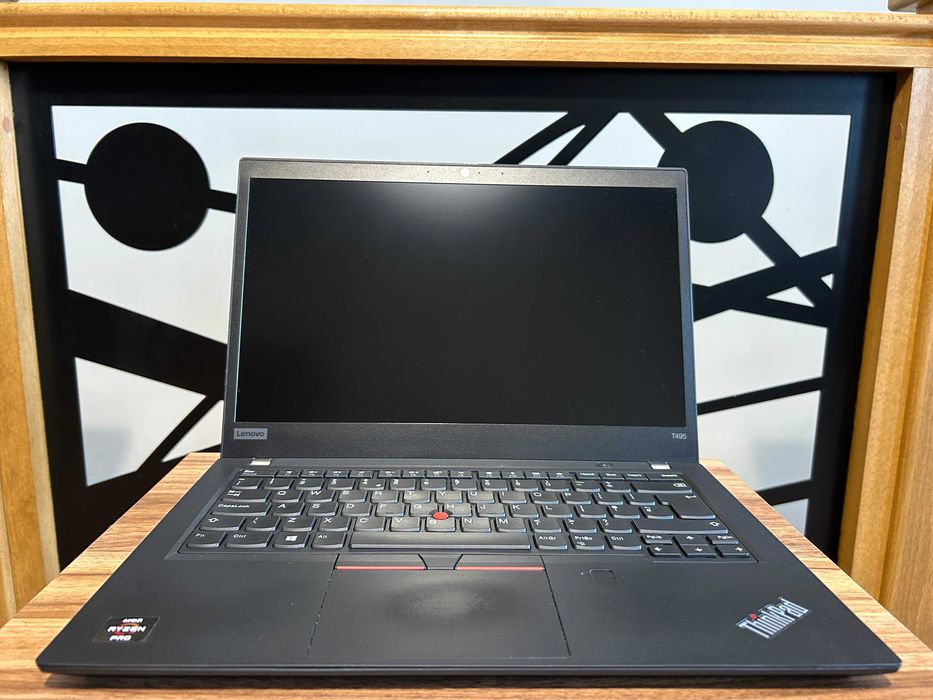 Lenovo ThinkPad T495 / Ryzen 5 3500U / 24GB RAM / 256GB NVMe SSD / FHD IPS / TPM 2.0 / Windows 11 Pro