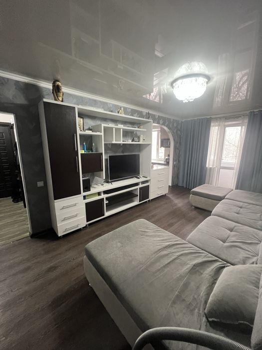 Продам 2-ком кв. 7мкр