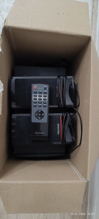 Продам колонки Microlab m700u