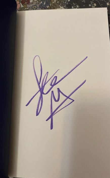 Книга на английски