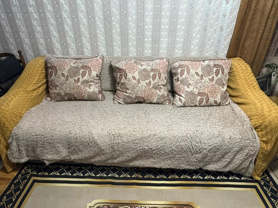 Диван раскладной 3-х местный