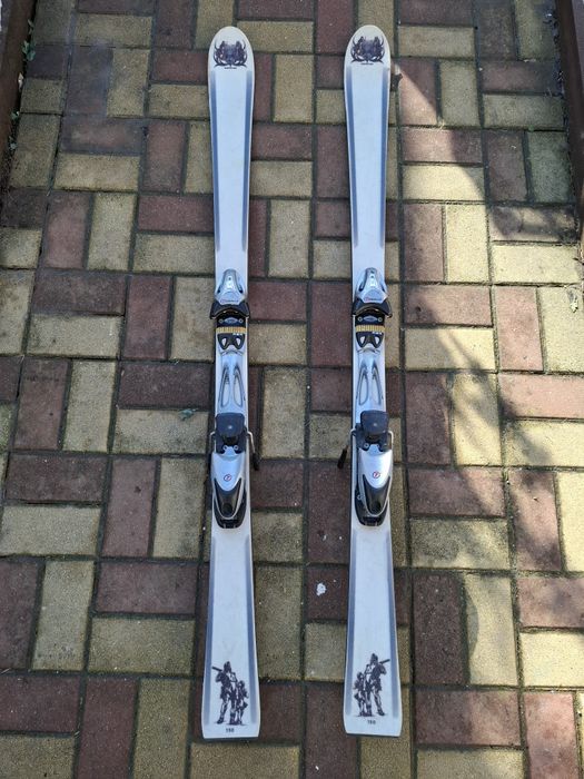 Schiuri cu legături 150 cm