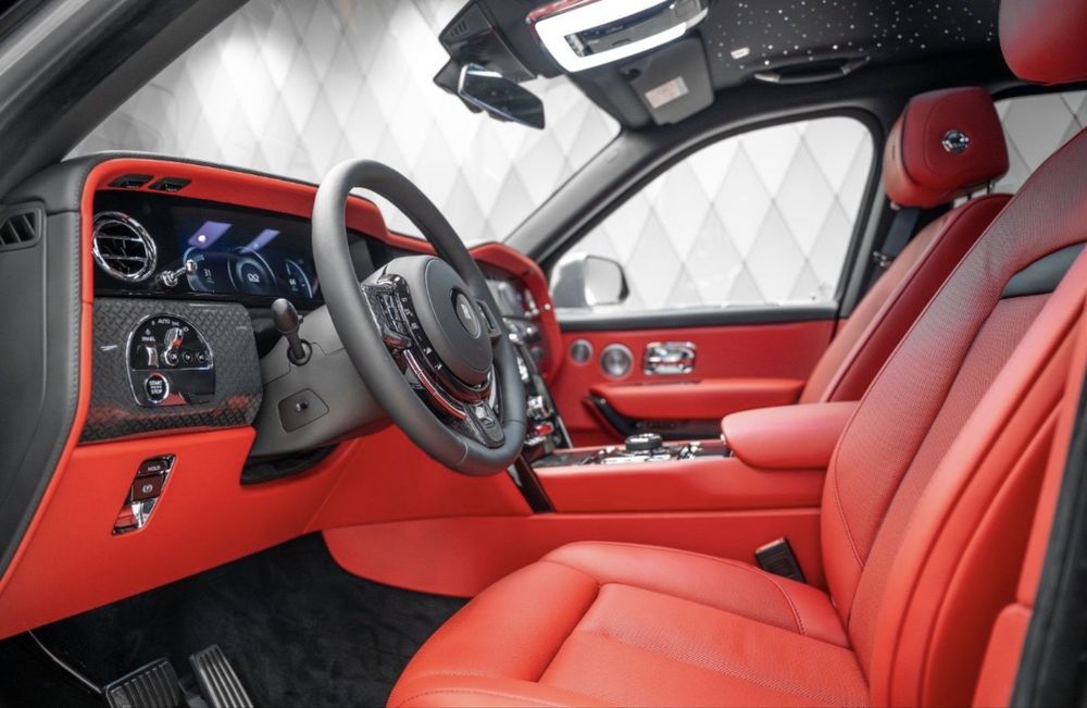Rolls-Royce Cullinan Black Badge 2026