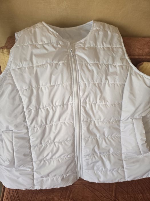 Медицинки елек и туника