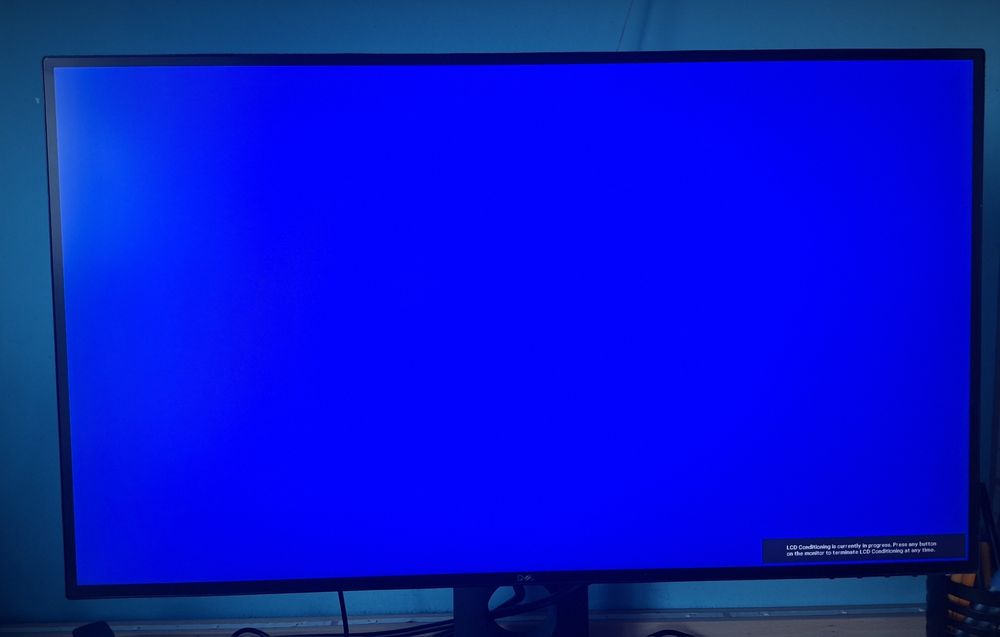 DELL UltraSharp U2518D 25" инча