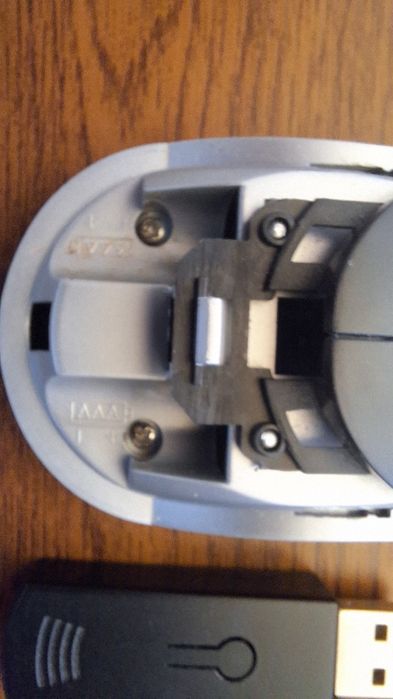 Продавам компютърни мишки 3 броя