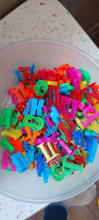 Стол детский и доска магнитная