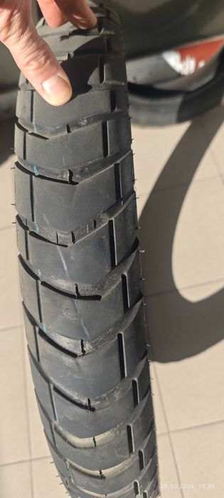 Продавам задна гума за мотор PIRELLI SCORPION TRAIL 2 150/70/17